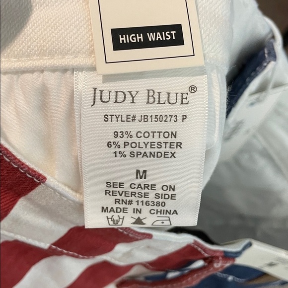 Judy Blue | Women’s Red White & Blue Flag Denim Shorts Size Medium NWT - Picture 7 of 7